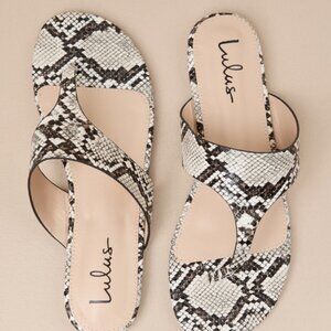 NWT Mylee Natural Snake-Embossed Flat Thong Sandals